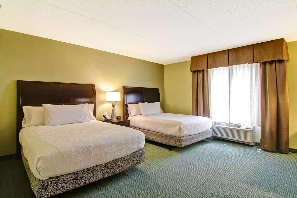 Hilton Garden Inn Woodbridge Zimmer foto